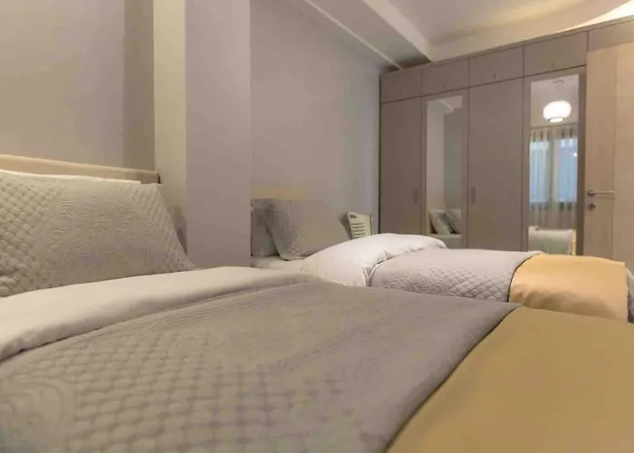 A Cozy Smart In Old Town Apartman