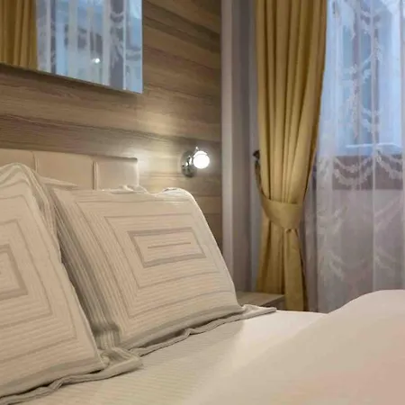 A Cozy Smart In Old Town Kusadası