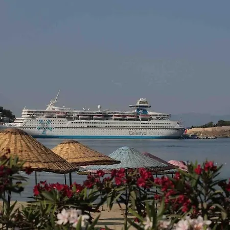 Apartment A Cozy Smart In Old Town Kusadasi